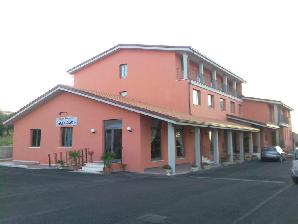 Hotel Villa Adriatica Portocannone Luaran gambar